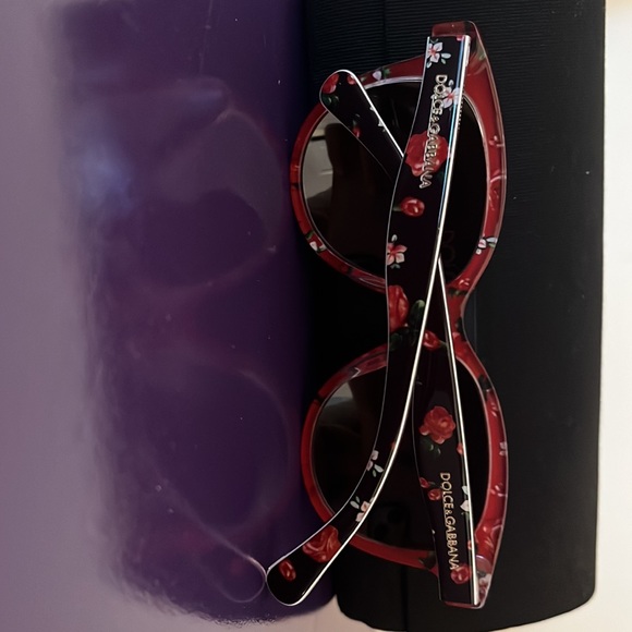 Dolce and Gabbana Kids Sunglasses - Picture 4 of 4